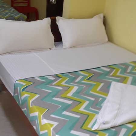 Varadhar Guest House Káncsipuram Kültér fotó
